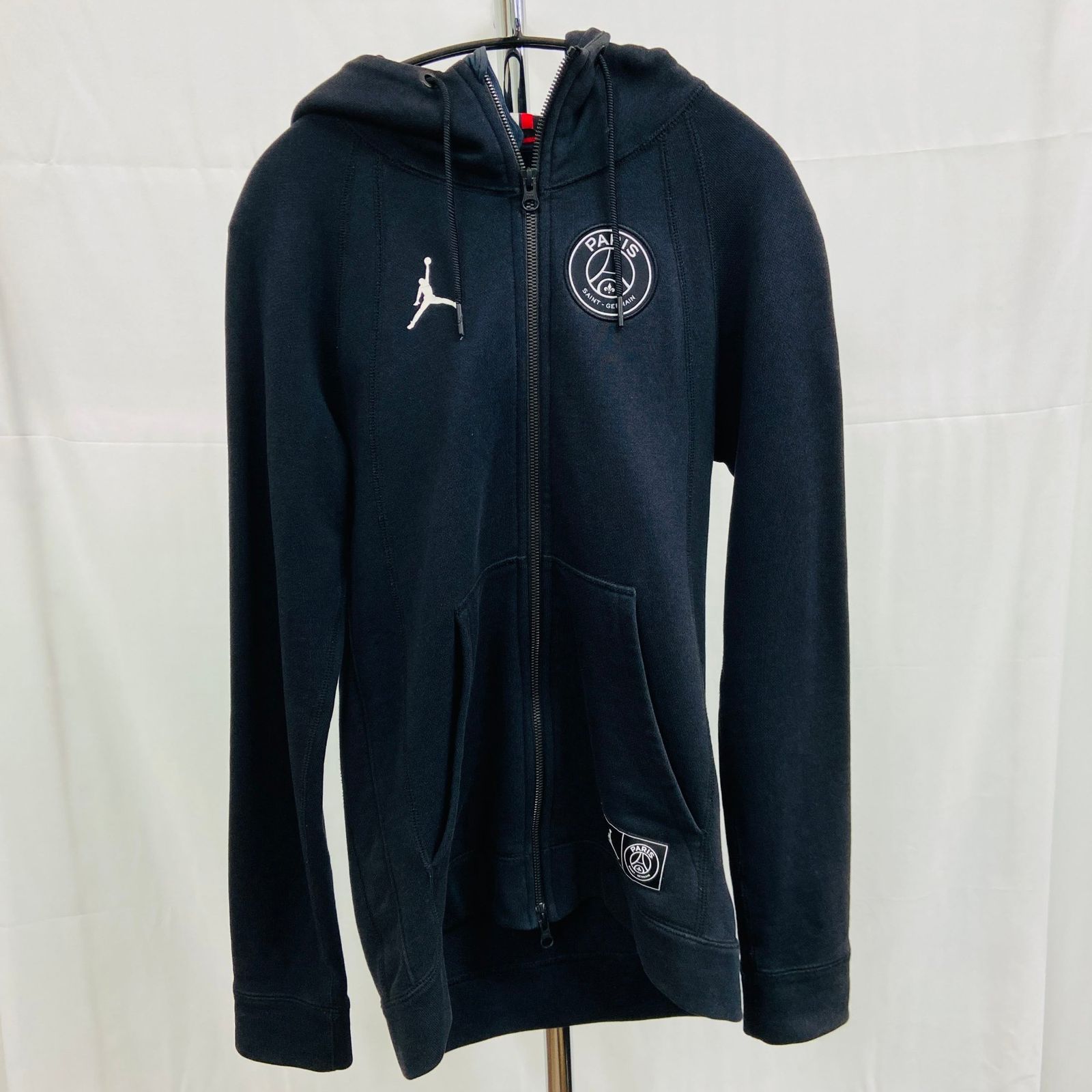 ナイキ　パリサンジェルマン　ジョーダン　パーカー PSG×ジョーダン パーカーXL JORDAN パリサンジェルマン フーディー
