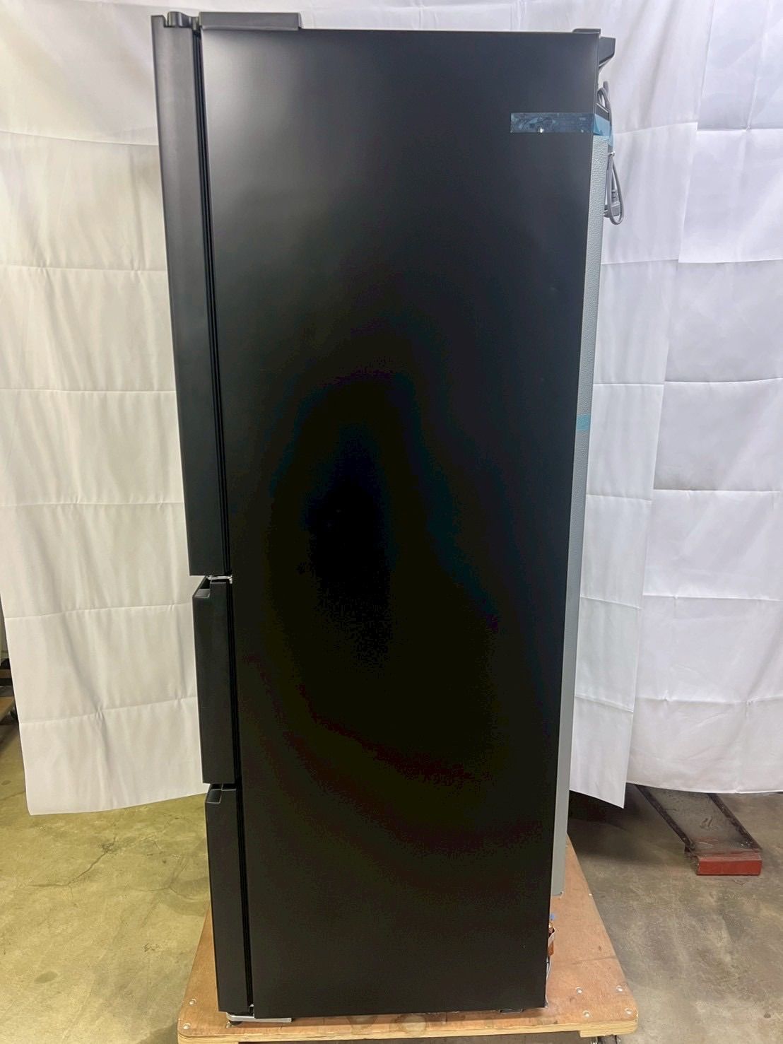 【美品】ヤマダ電機 3ドア冷蔵庫 YRZ-F32MK 2025年製 319L 美品】ヤマダ電機 3ドア冷蔵庫 YRZ-F32MK 2025年製 319L REFAGE YRZ-F32K