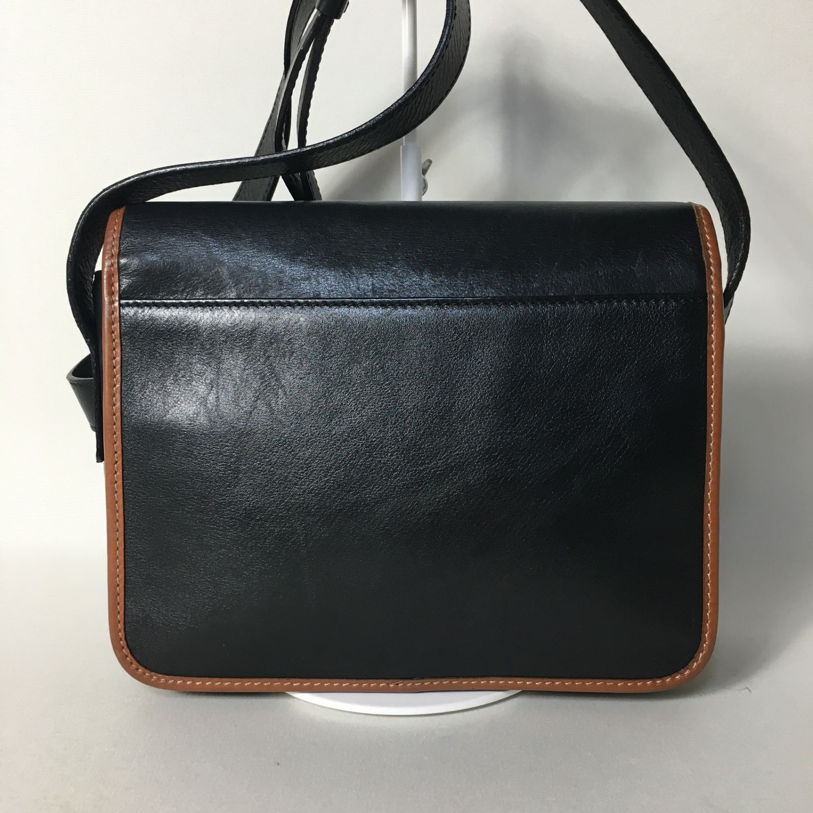 2506-239｜美品｜セリーヌ ショルダーバッグ ブラック ガンチーニロゴ金具 2506-239｜美品｜セリーヌ ショルダーバッグ ブラック