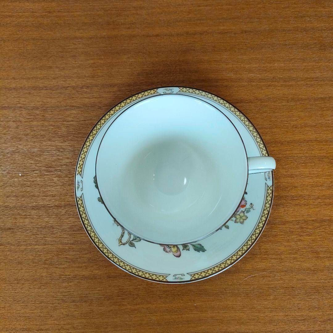 美品★ウェッジウッド 黒壺 カップ＆ソーサー スワロー シノズワリ 美品☆ウェッジウッド スワロー カップ＆ソーサー シノズワリ 黒