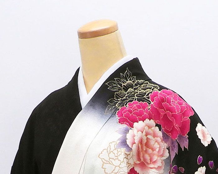振袖 正絹 牡丹 桜 蝶々 身丈169cm 裄丈68cm 中古 リサイクル