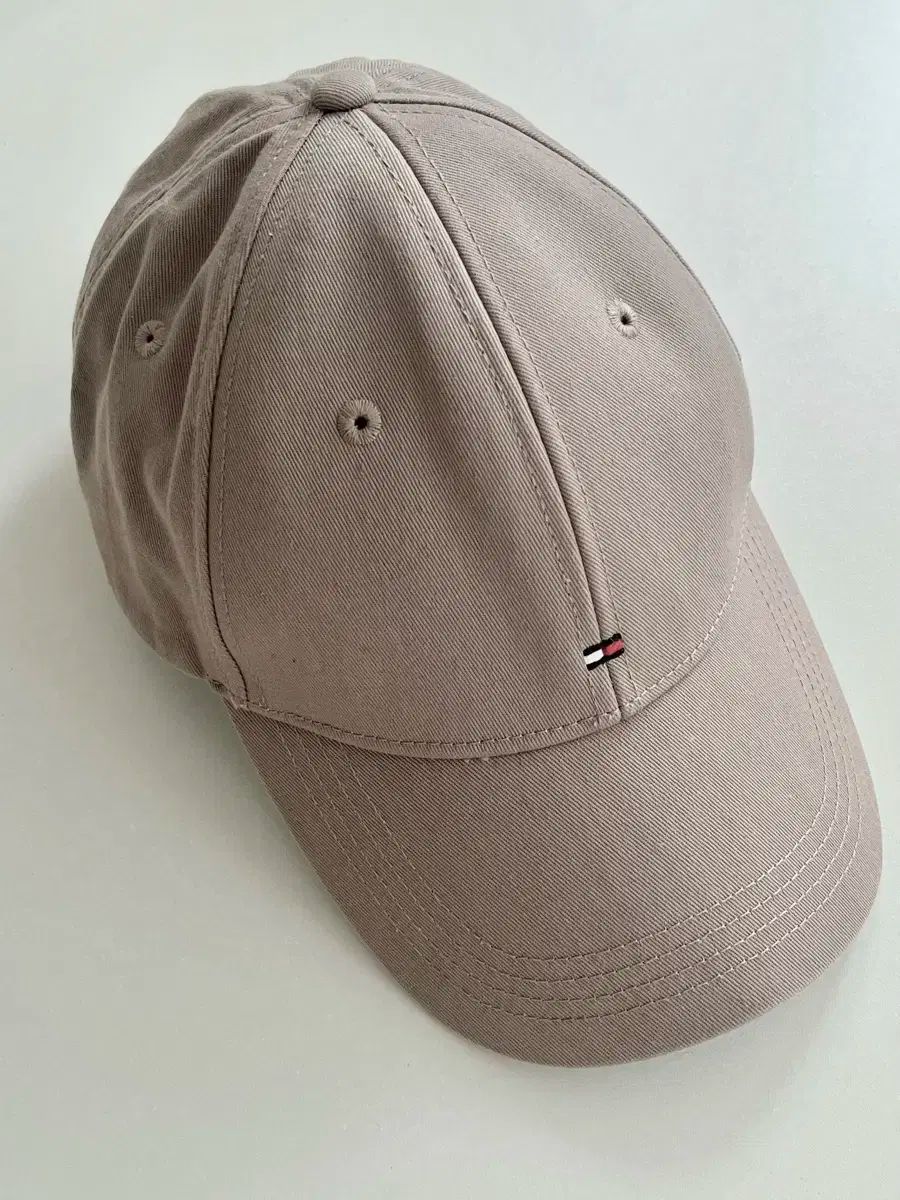 【雷市場（ポンジャン）商品韓国直送】 F ） Tommy Hilfiger(トミー ヒルフィガー) 国旗 ボールキャップ ベージュ