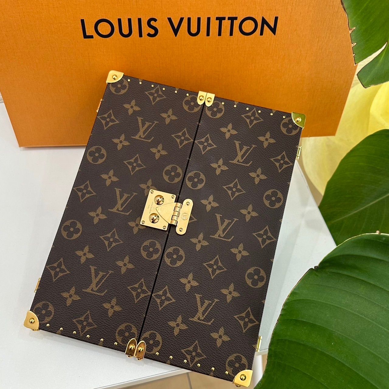新品LOUIS VUITTONルイヴィトンモノグラムミラー三面鏡