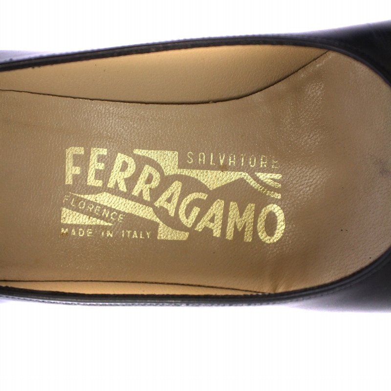 サルヴァトーレフェラガモ Salvatore Ferragamo パンプス ミドル