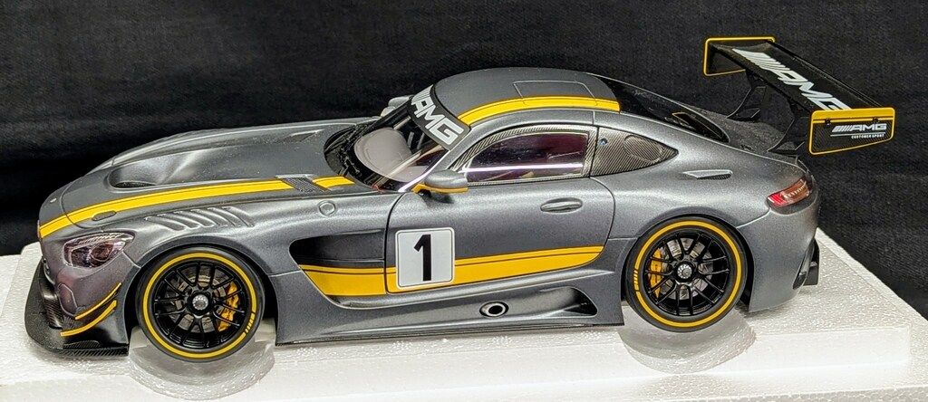 AUTOart オートアート 1/18 メルセデス AMG-GT3 AUTOart⁄オートアート 1⁄18 Mercedes-AMG GT3 Presentation Car