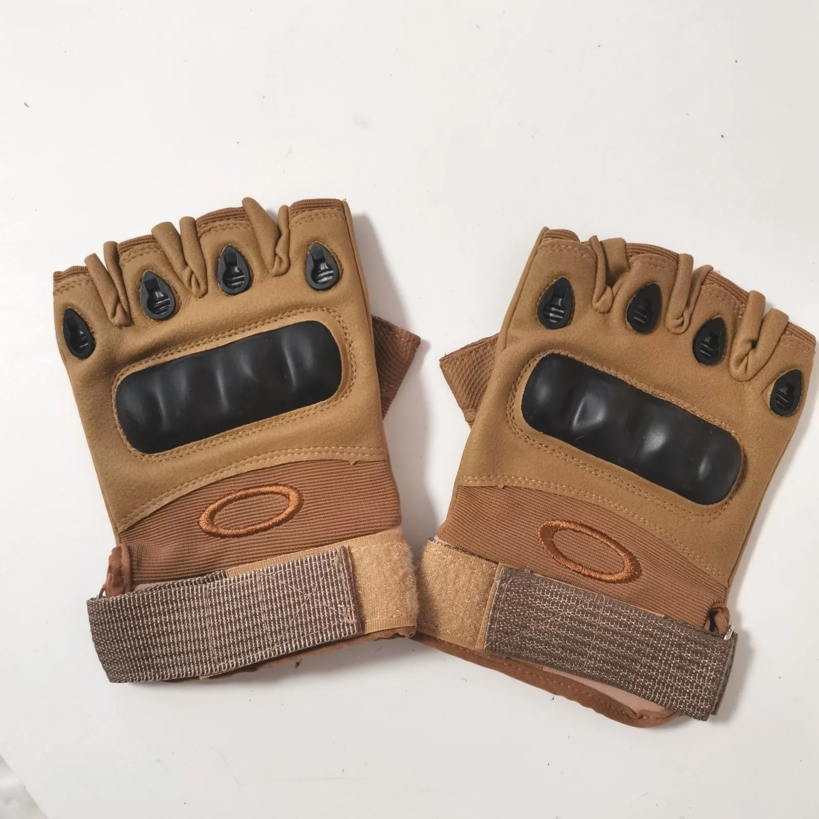 2025年最新】oakley ハンチングの人気アイテム - メルカリ