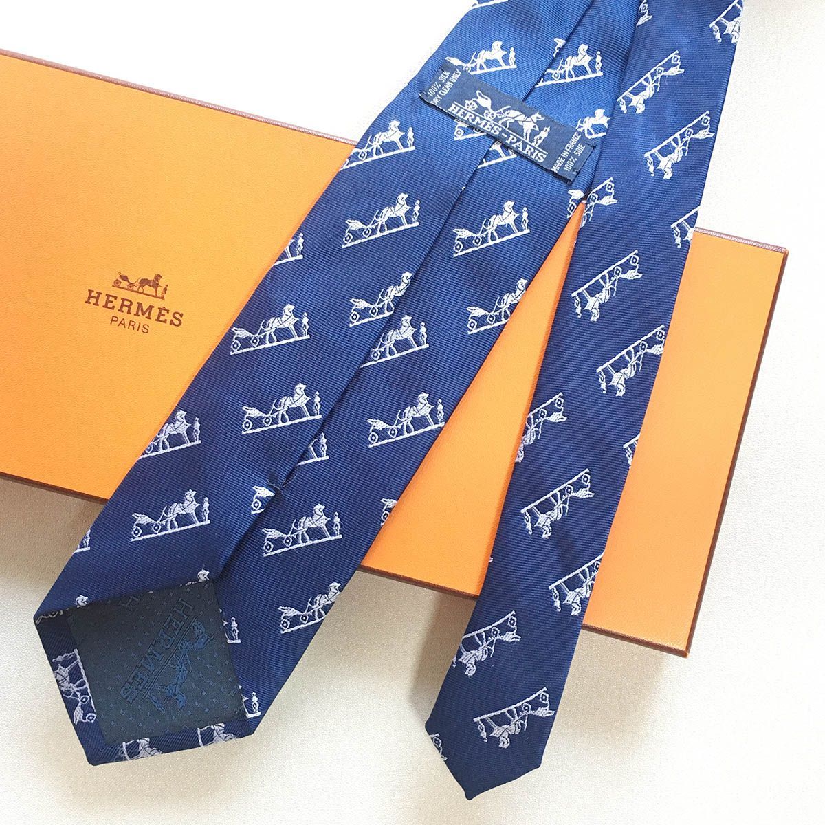 美品 エルメス HERMES ネクタイ フランス製 ネイビー H柄 美品】エルメス ネクタイ ネイビー ブルー系 H柄 ファソネ 高級