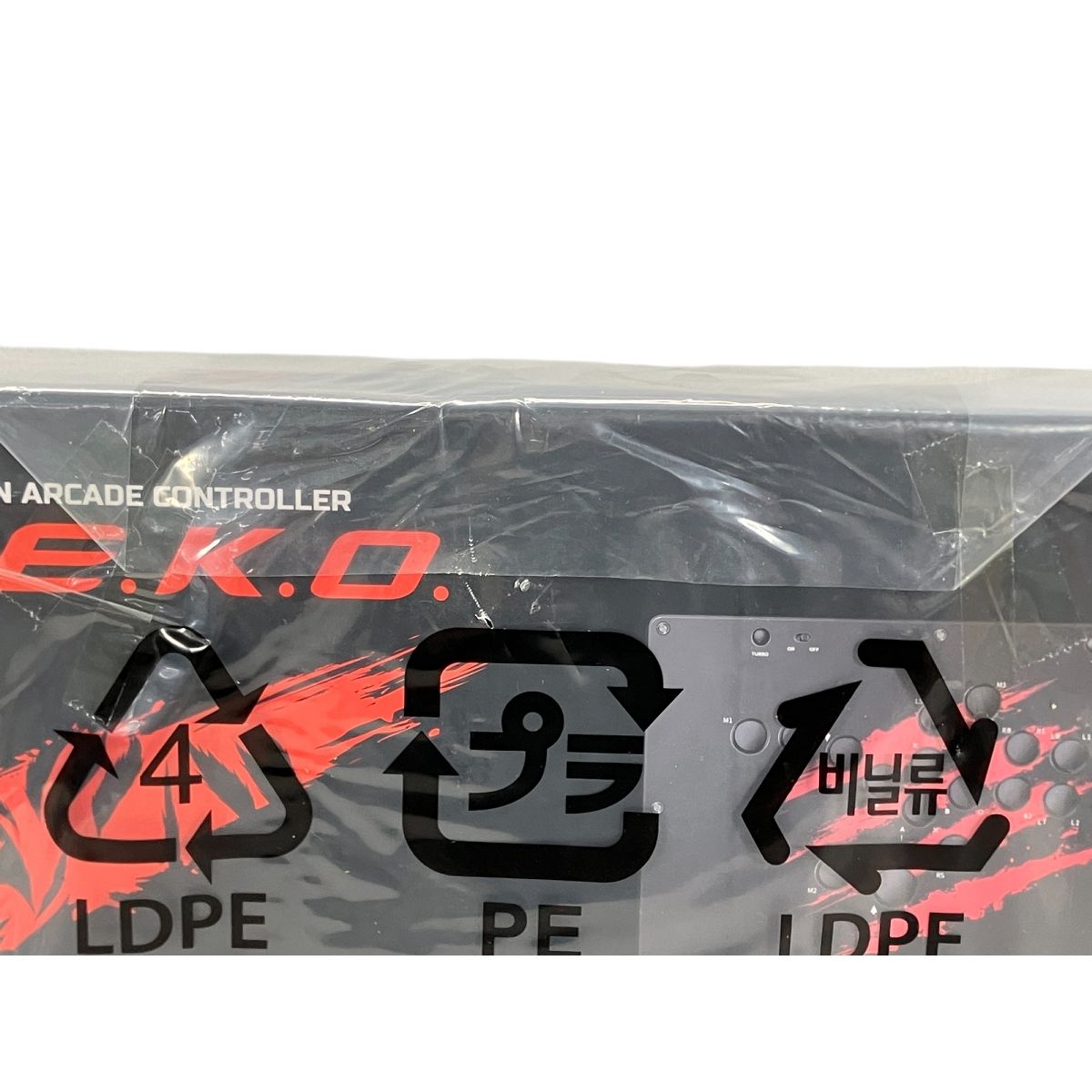 MadCatz レバーレス Mad Catz初のレバーレスコントローラが登場！ その名は