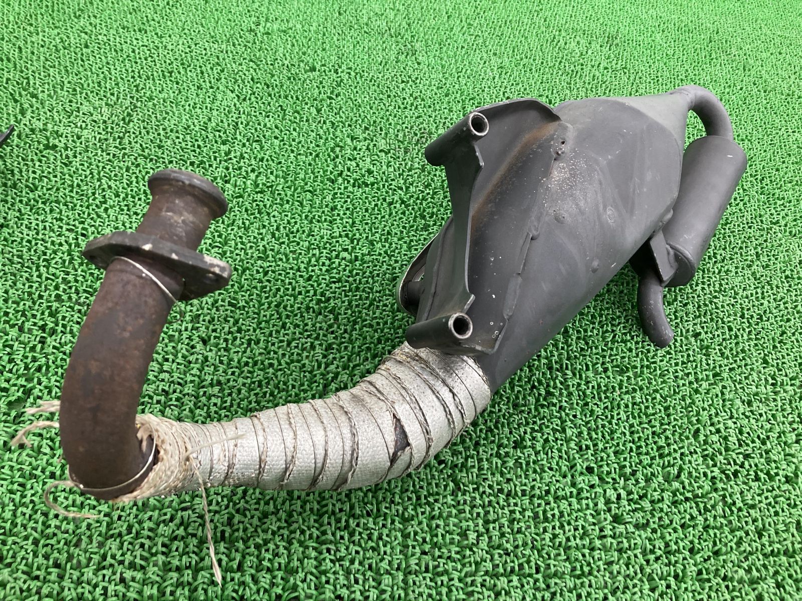 Aprilia SR50R 純正マフラー ウェビックガレージセール | アプリリア SR50R 純正マフラー