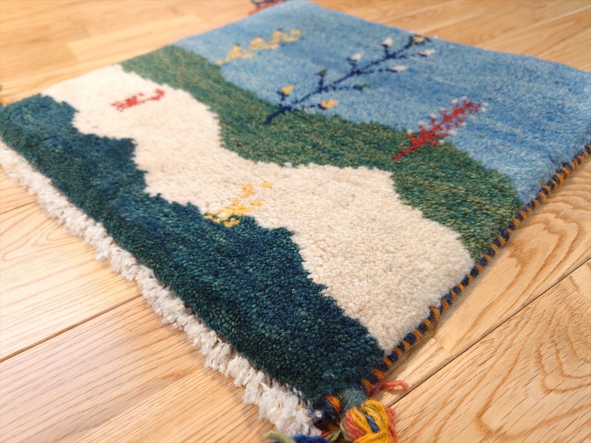 ペルシャ　ギャッベ  ミニマット  41×42   生成　ラクダ 春入荷】ペルシャ ギャッベ 玄関マット小 57x39cm レモン色 黄金