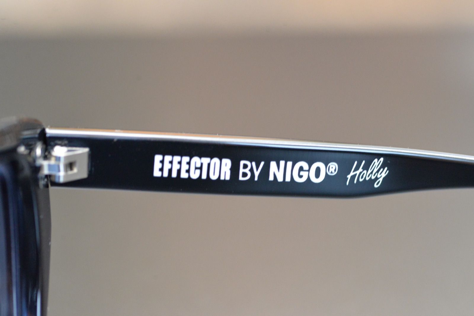 新品未使用】EFFECTOR エフェクター Holly ホリー NIGO®︎ - メルカリ