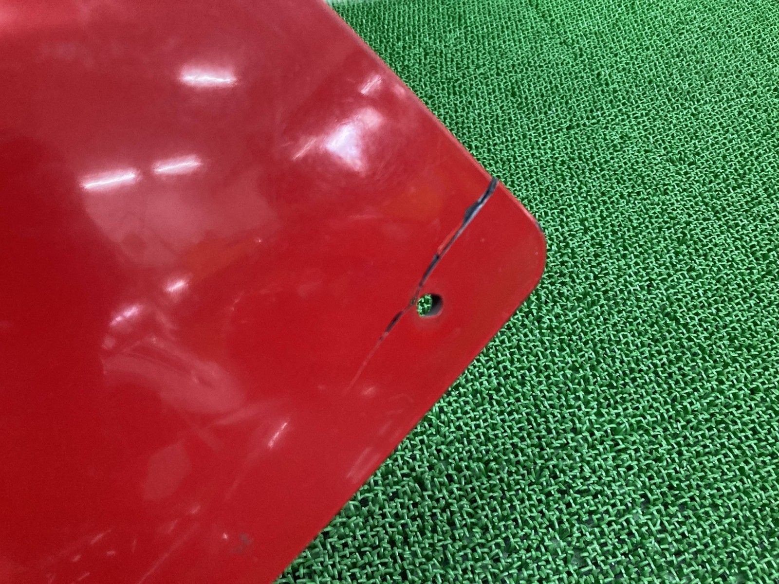 TRX850 アッパーカウル 赤 4NX ヤマハ 純正 バイク 部品 フロントカウル 修復素材やペイント素材に 品薄 品 Ux