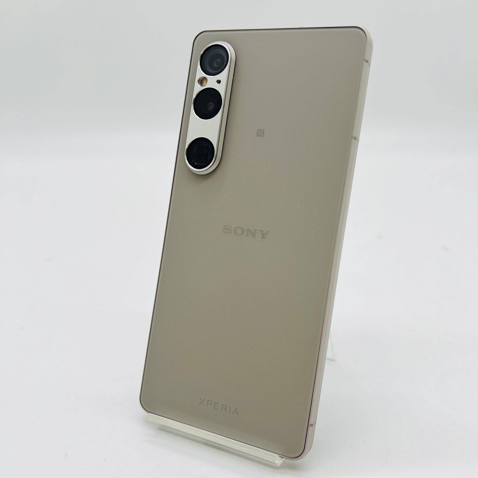 人気 Xperia 1 VI 256GB XQ-EC44 シルバー SIMフリー