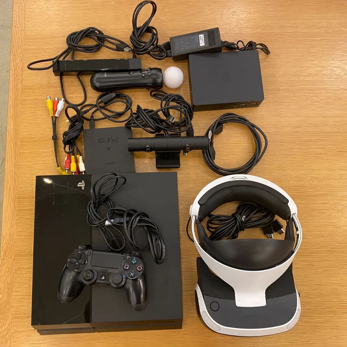 PlayStation4 本体 + コントローラー +おまけ☆ - 家庭用ゲーム本体 PlayStation4 本体 + コントローラー +おまけ☆ - 家庭用ゲーム本体