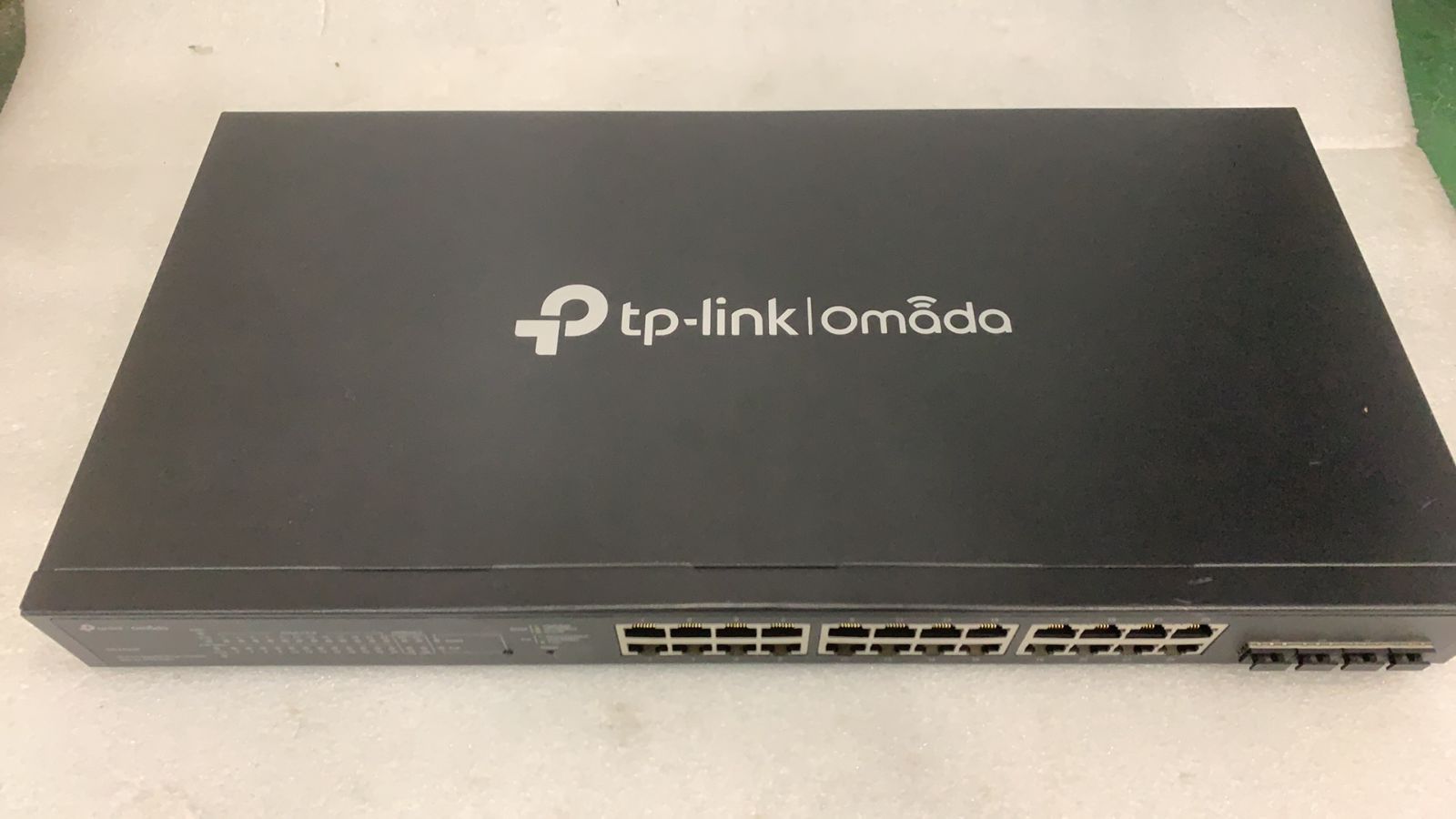TP-Link SG2428P Omada 28ポート スイッチ --523612