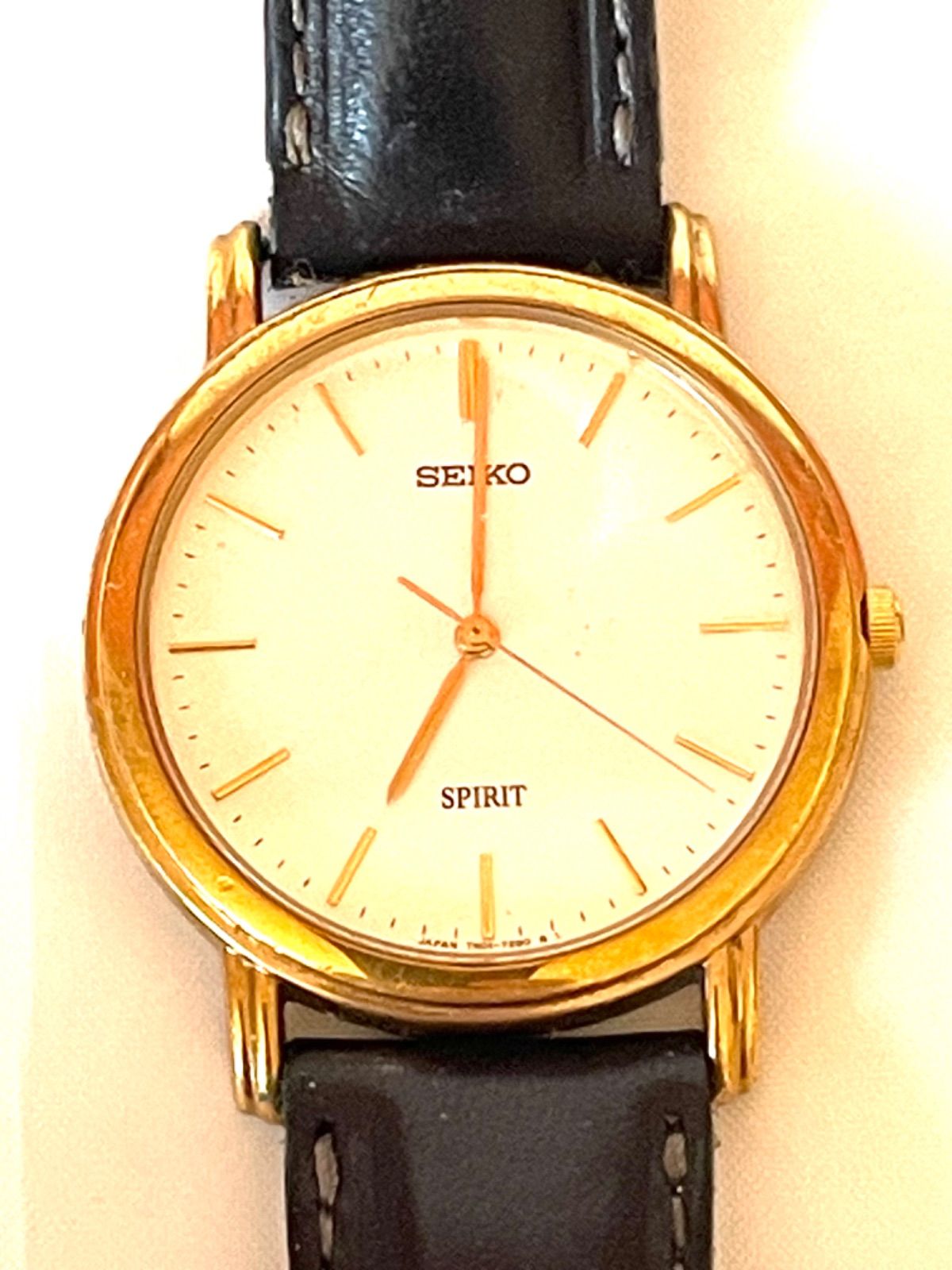 SEIKO 7n01-0jm0 赤 時計