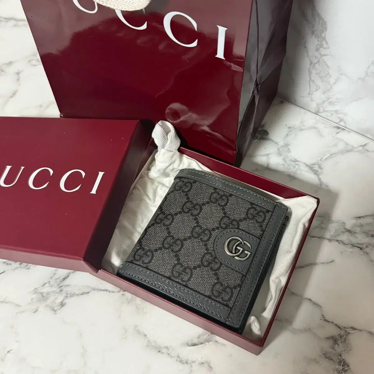 GUCCI グッチ オフィディア 二つ折り財布