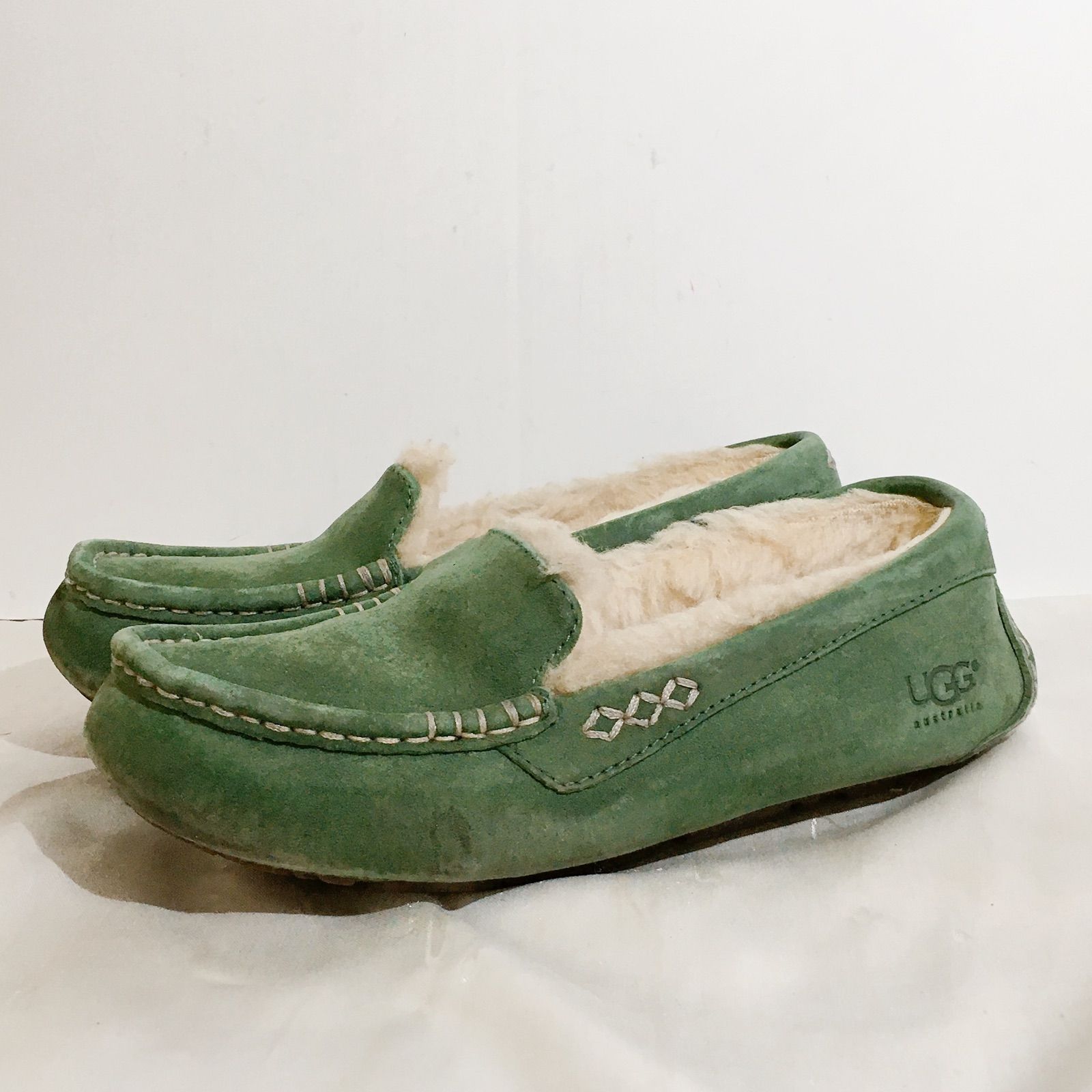 UGG アグ スウェード ムートン モカシン シューズ 緑 レザー 