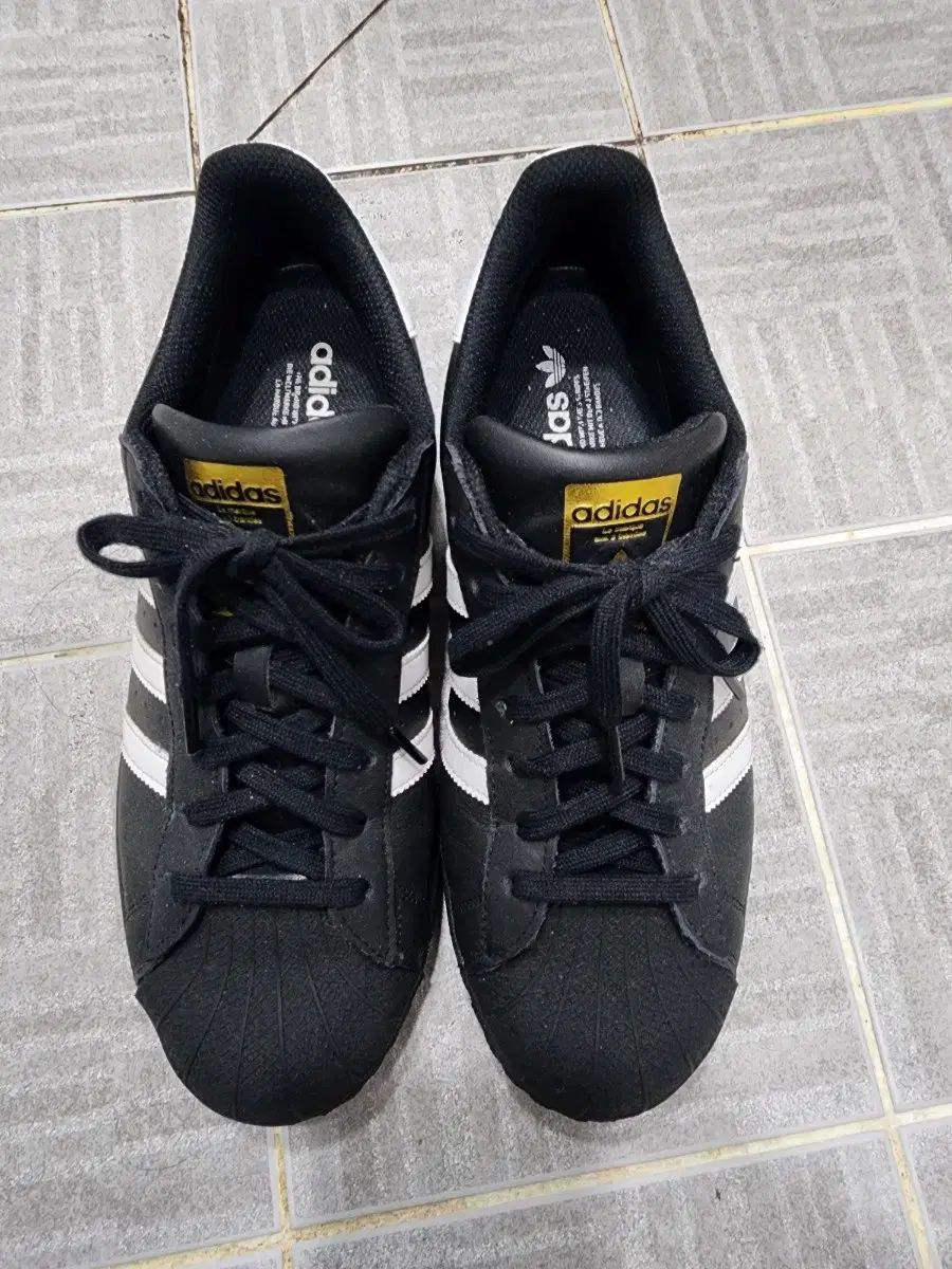 adidas アディダス スーパースター コア 黒 白 280