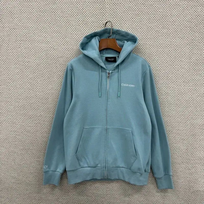 Calvin Klein(カルバ・ンクライン) CK カジュアル トレーナー フード付き ジップアップパーカー 95 D01637