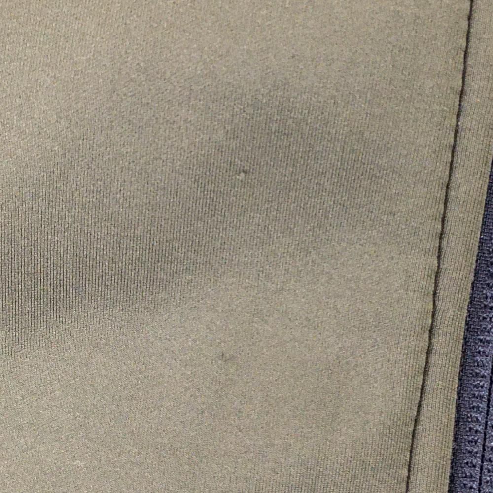 後立体ロゴ