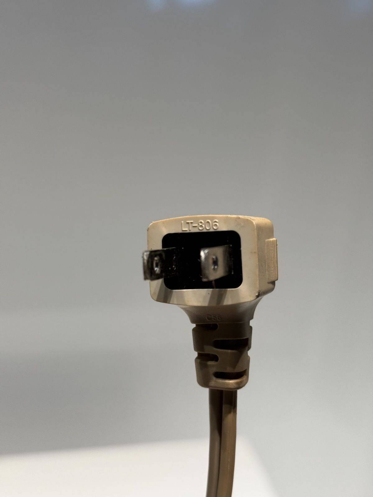 送料無料。 231 MITSUBISHI 霧ヶ峰 2017年製エアコン 6～8畳用 海外通販！