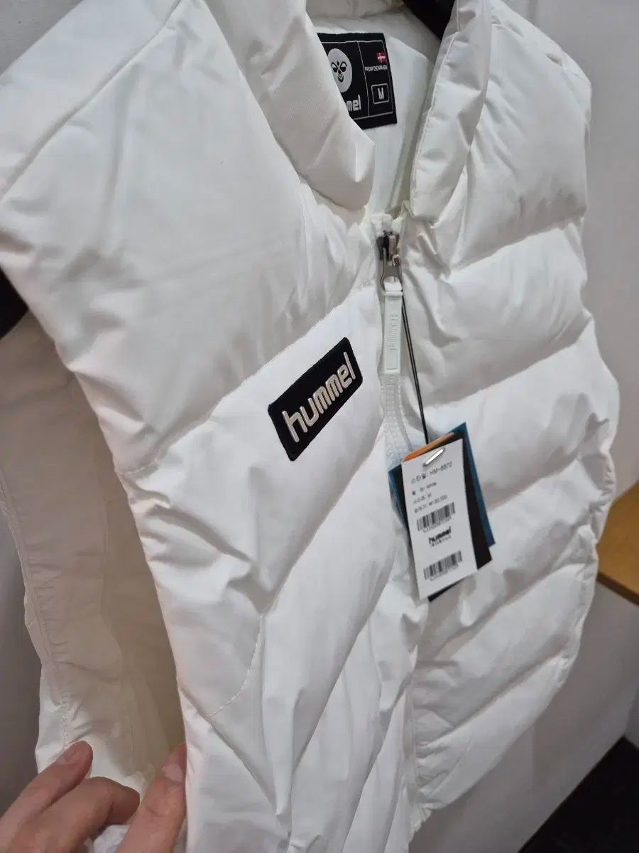 hummel ヒュンメル HM 6872 ダウン ベスト ユニセックス