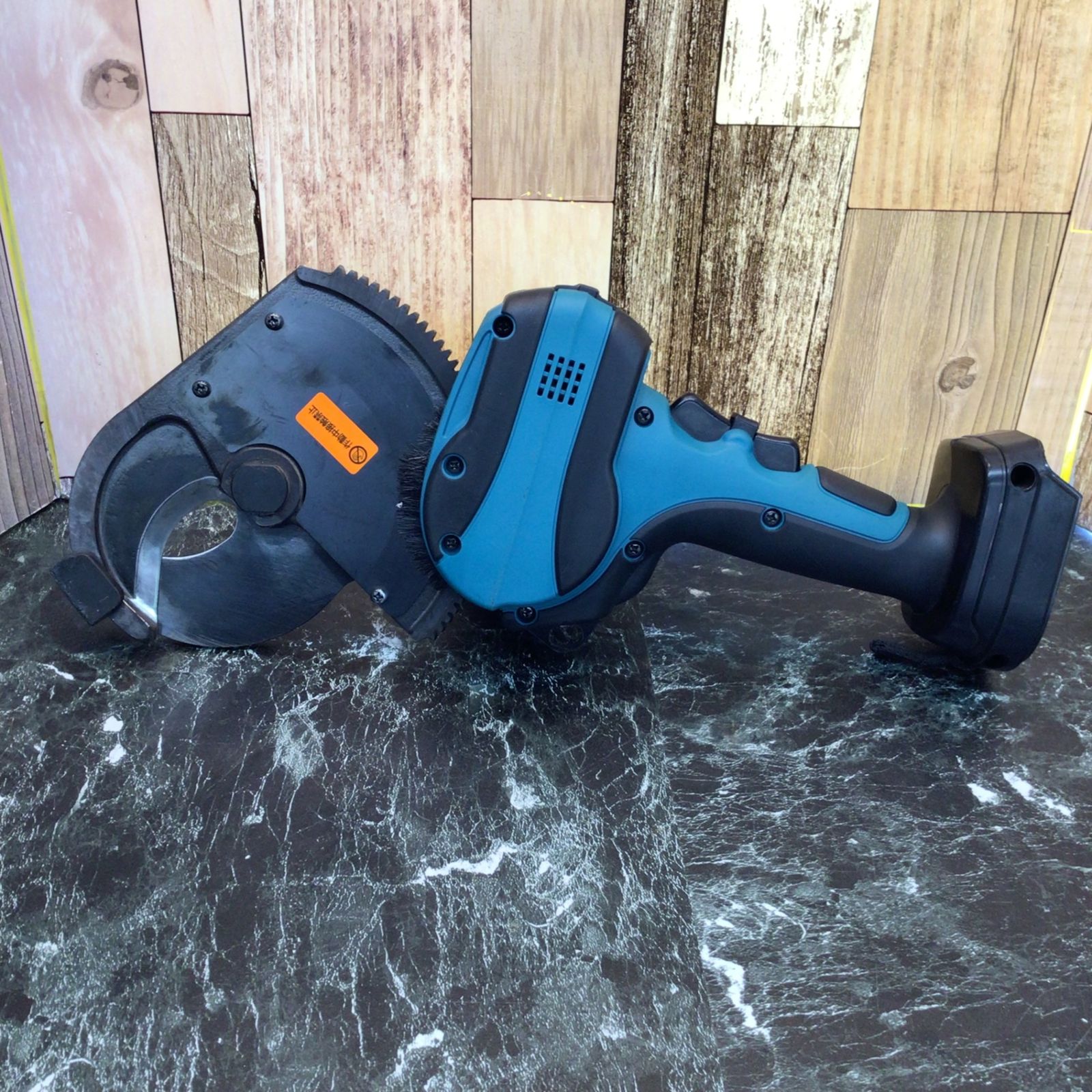 ☆マキタ(makita) コードレスケーブルカッター TC101DRG【八潮店 