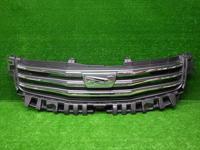 比較的 トヨタ ZＲＲ70|75 ノア 後期 純正グリル 53101-28530 250419015