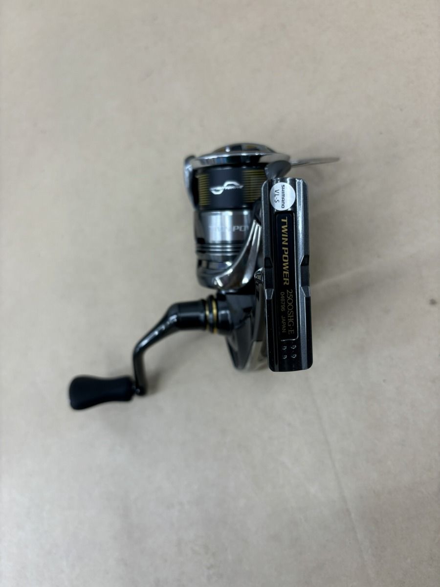 SHIMANO TWIN POWER シマノ ツインパワー 2500SHG 24モデル 中古