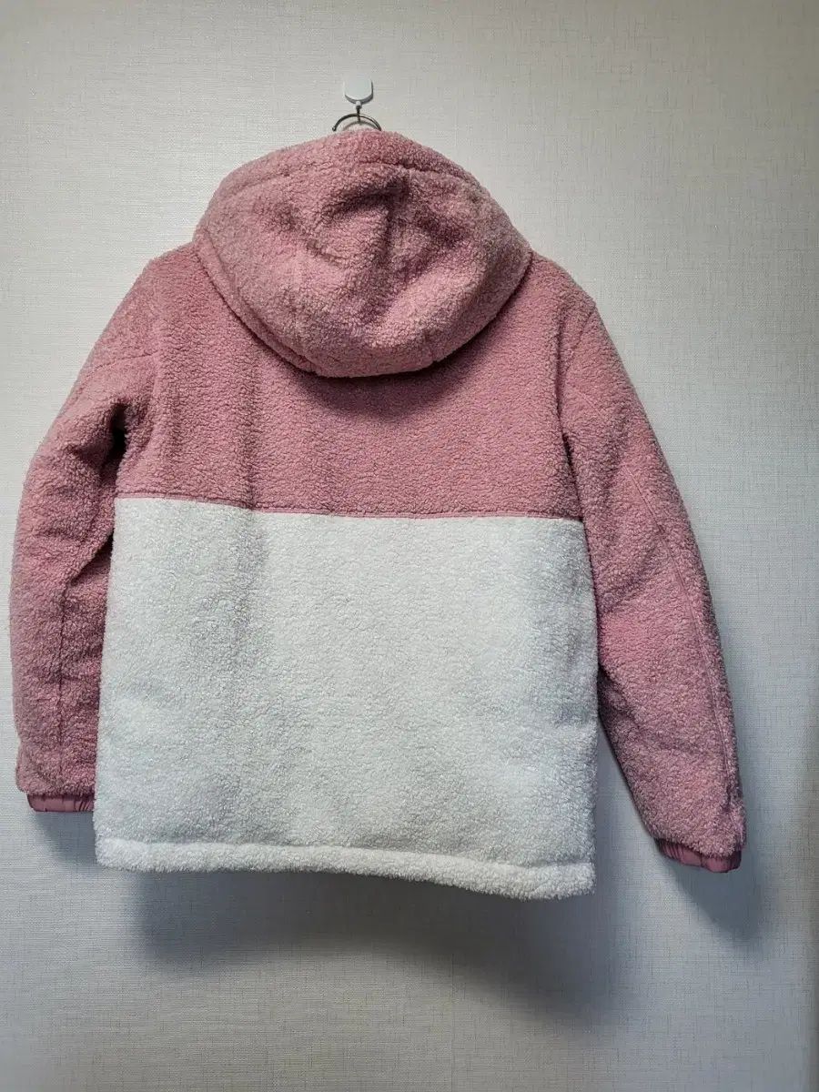 K2 フリース リバーシブル フード付きジップアップ ピンク ホワイト