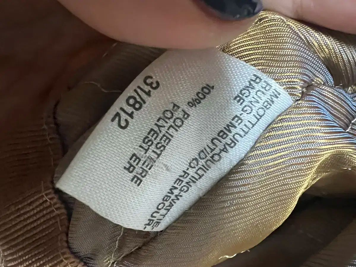 流行 イタリア ベージュ トレンチコート