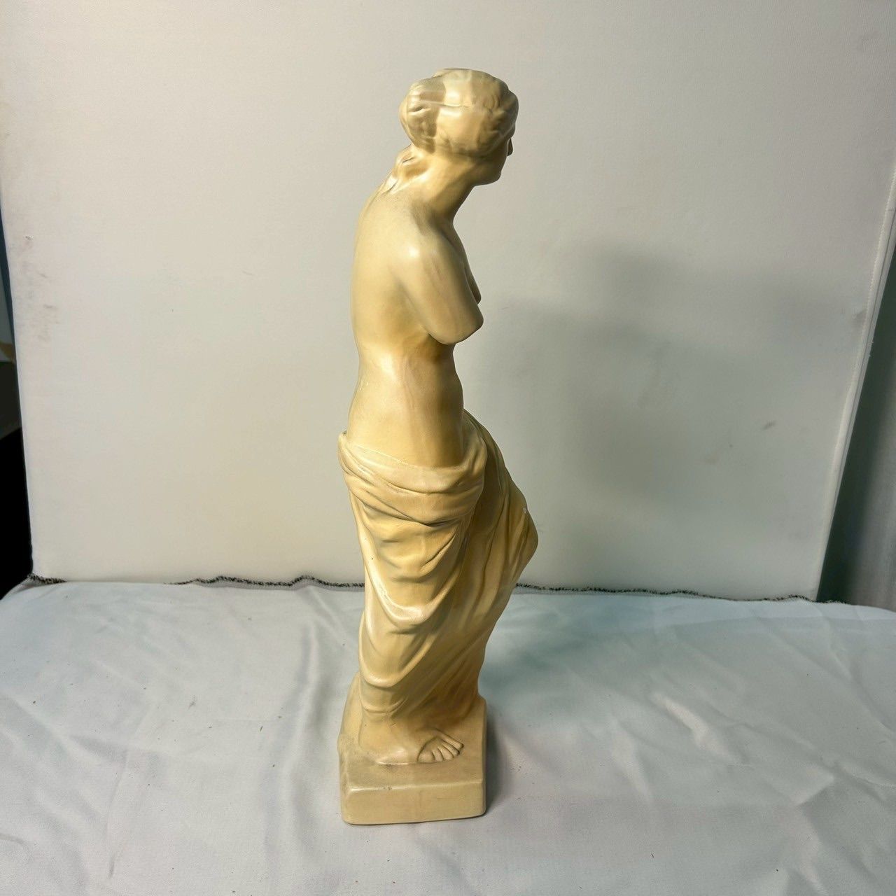 【更に値下げしました】石膏製 裸婦像彫刻 約73cm 更に値下げしました】石膏製 裸婦像彫刻 約73cm 石膏製 裸婦像彫刻 約