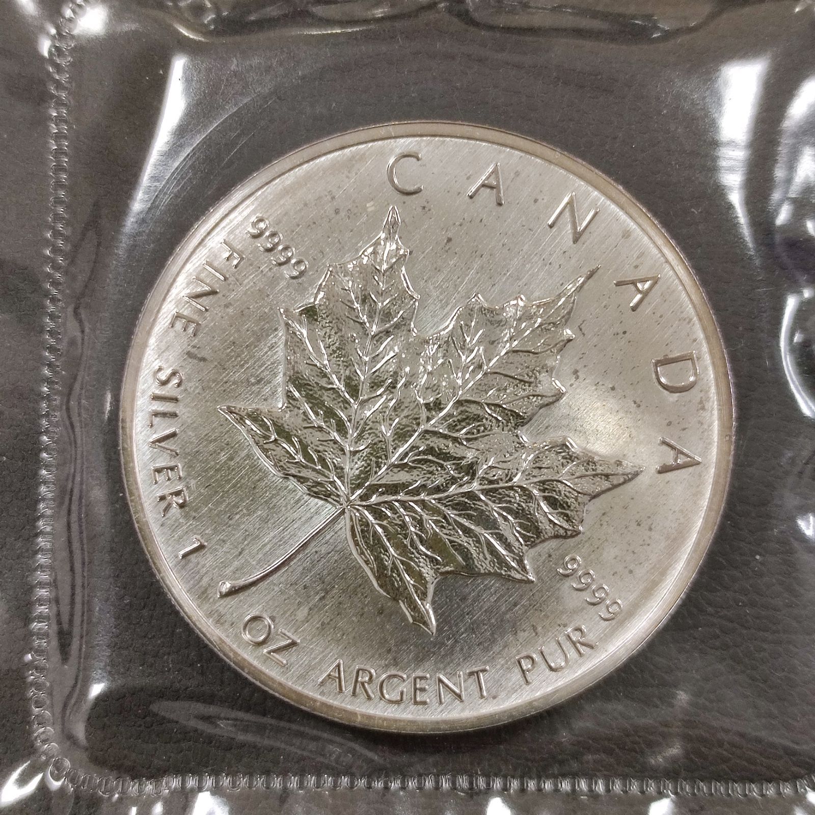 カナダ メイプルリーフ 銀貨 1990 純銀 1オンス パッケージ入り 1oz