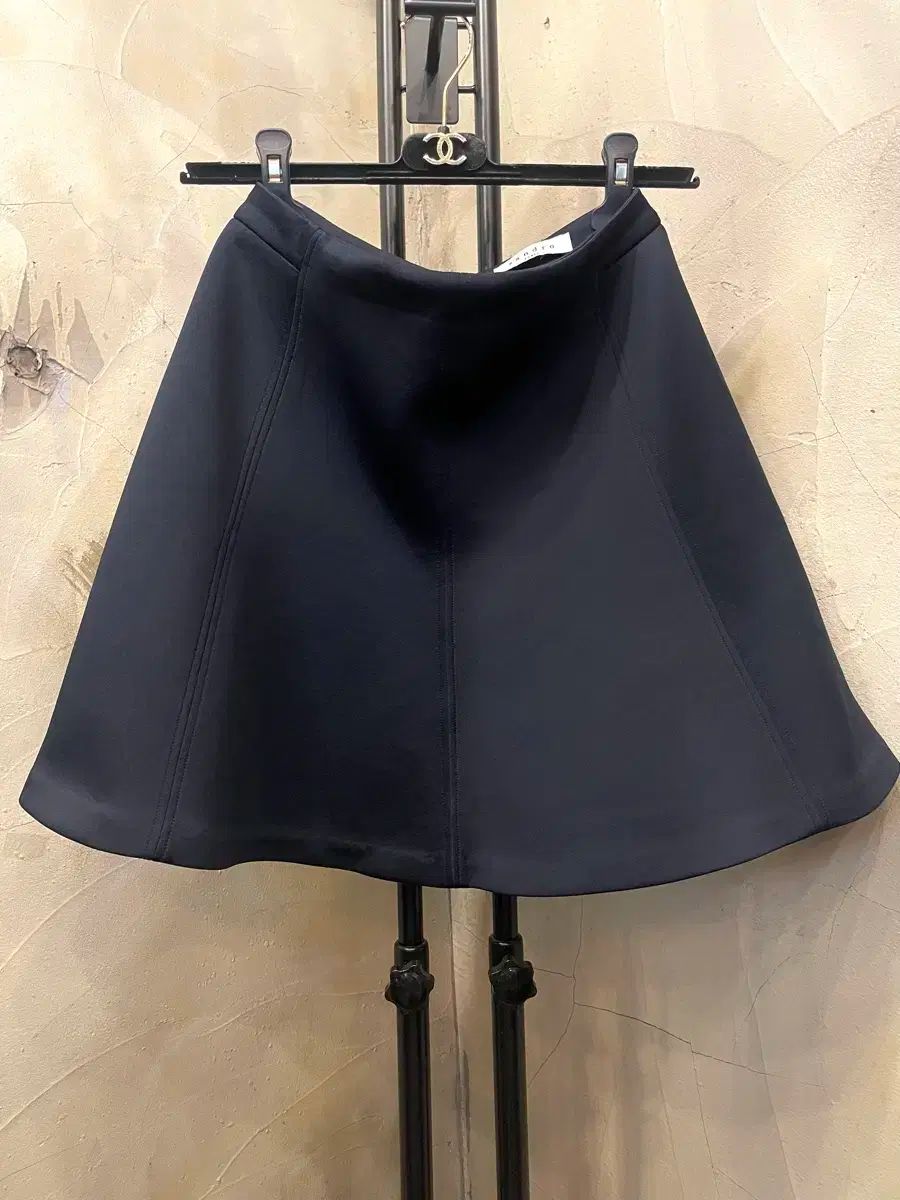 極美品✨sandro サンドロ ミニスカート ネイビー サイズ1 極美品✨sandro サンドロ ミニスカート ネイビー サイズ1