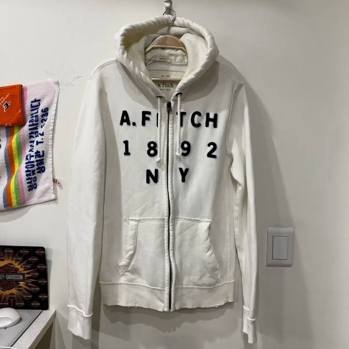 19 Abercrombie アバクロンビー ジップアップパーカー フード付き