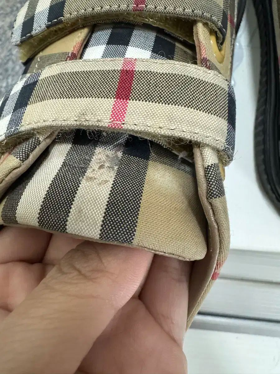 BURBERRY
