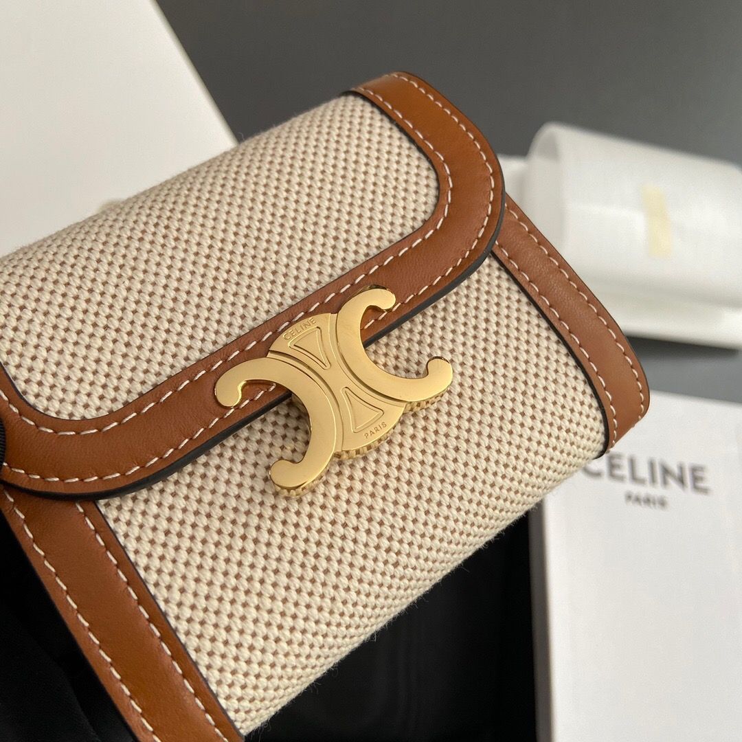 新品未使用】Celine セリーヌ 三つ折り財布 スモール フラップ 