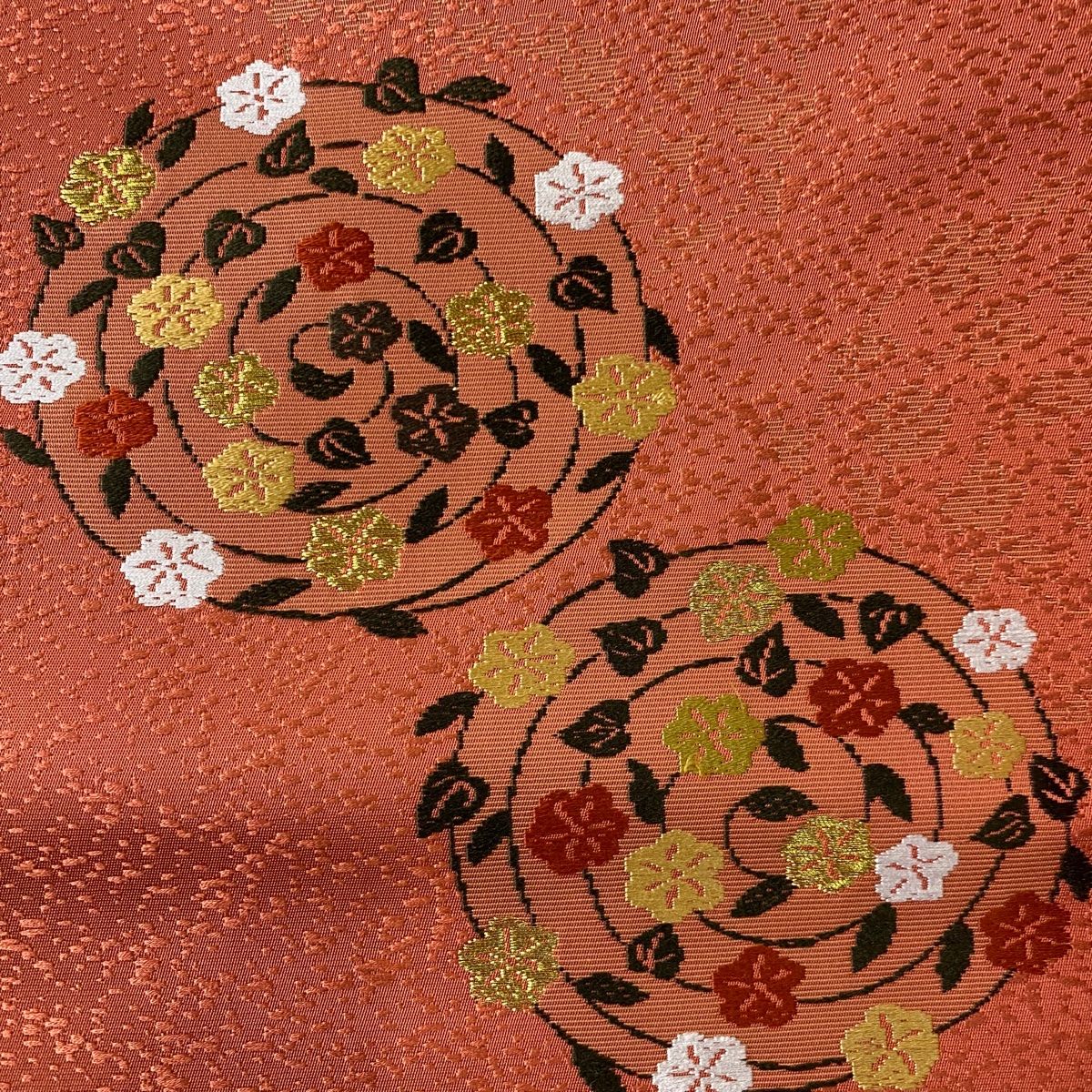 名古屋帯 美品 秀品 関西仕立て 渦巻き 梅 刺繍 金糸 朱色 正絹