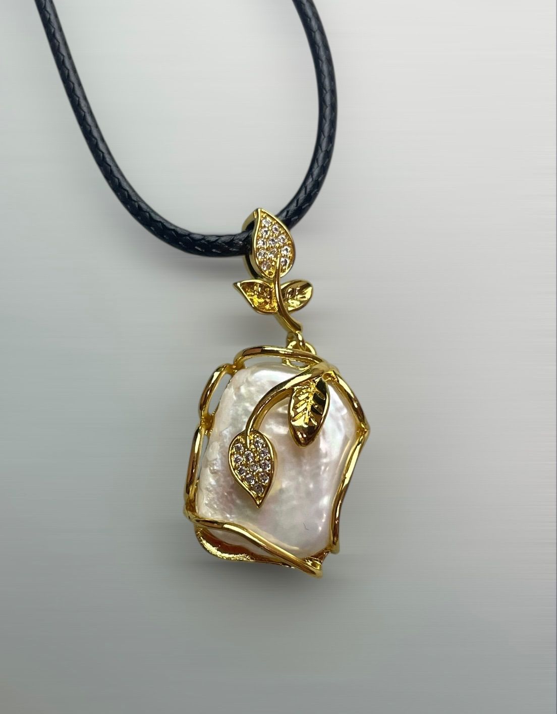 未使用品 淡水バロックパール 虹色 ネックレス - メルカリ