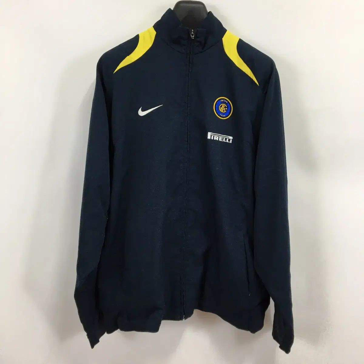 【雷市場（ポンジャン）商品韓国直送】 Nike(ナイキ） インテルミラノ ジャケット メンズ L