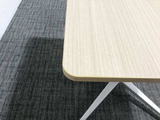 ミーティングテーブル 完成品