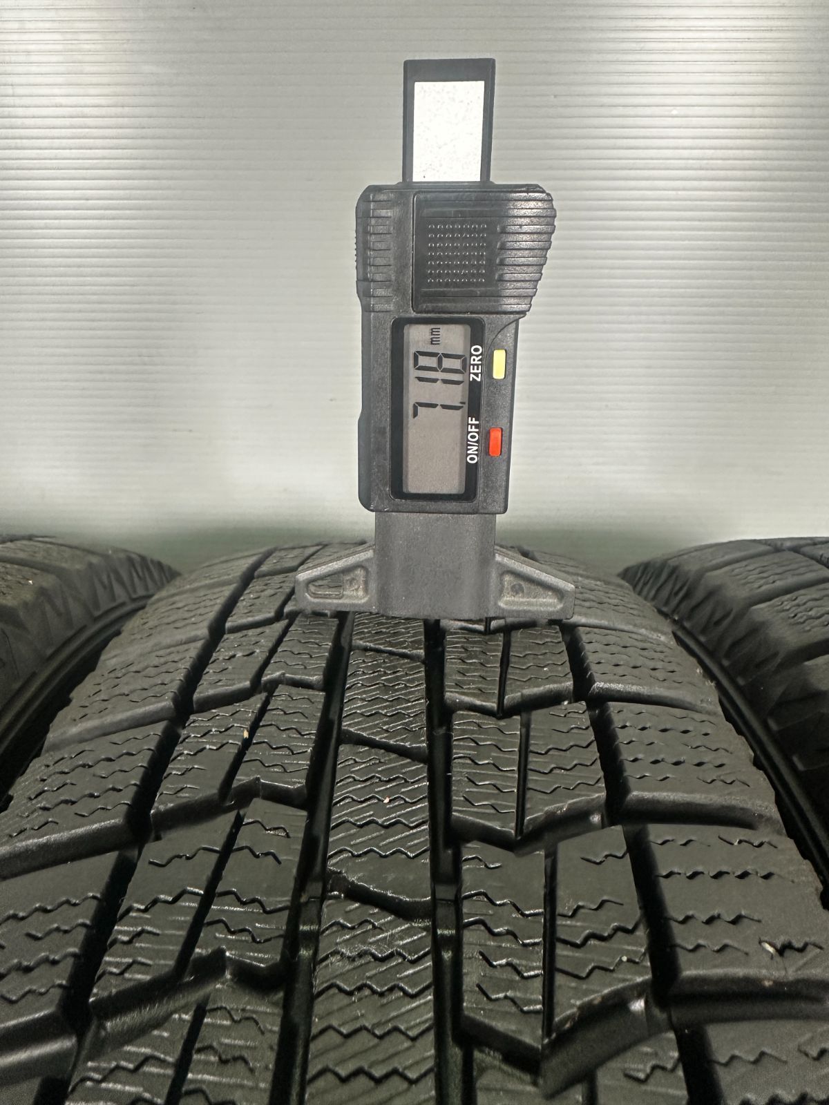 スタッドレス TA181