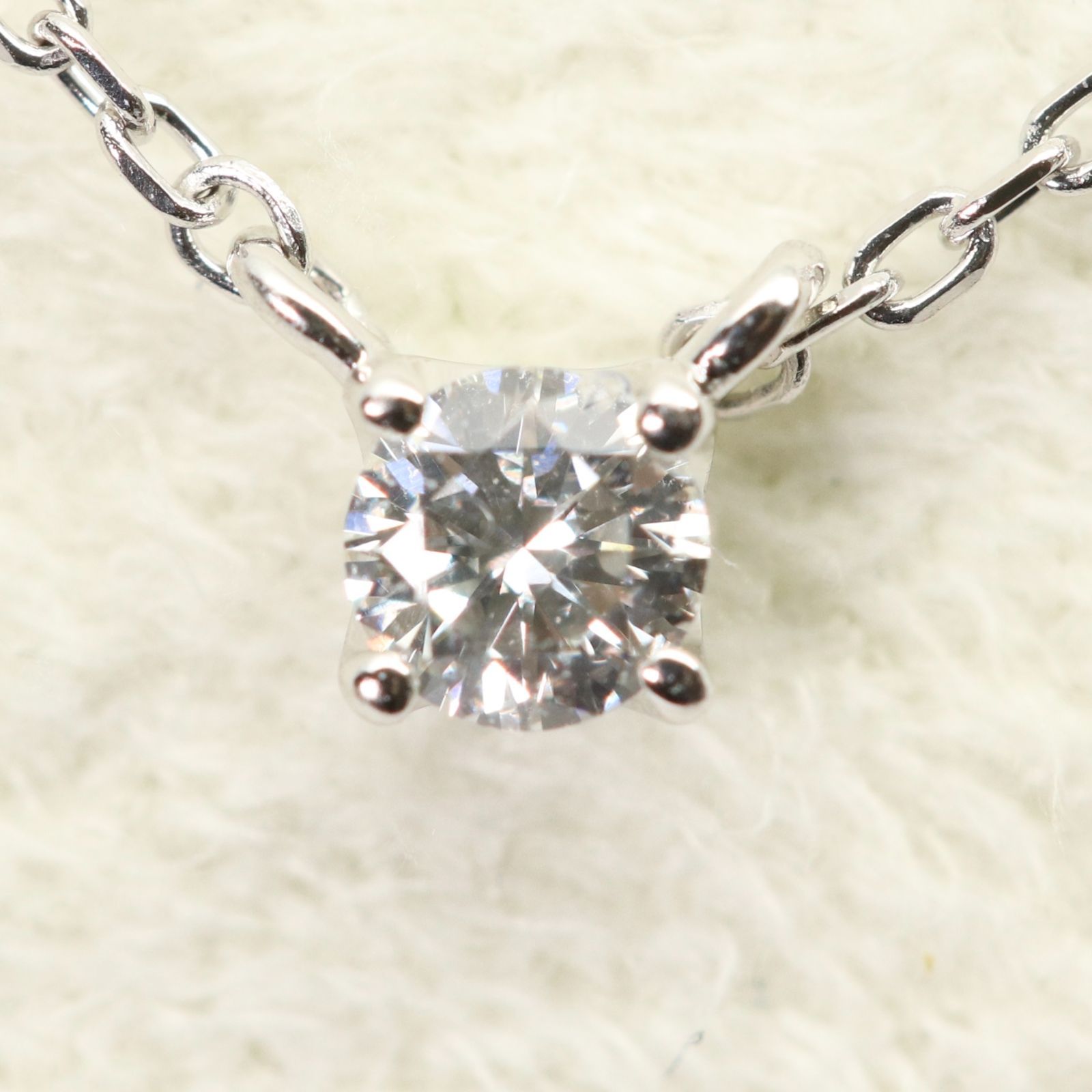 ヴァンドーム アオヤマ K18 ダイヤモンド キャトル ネックレス 0.06ct