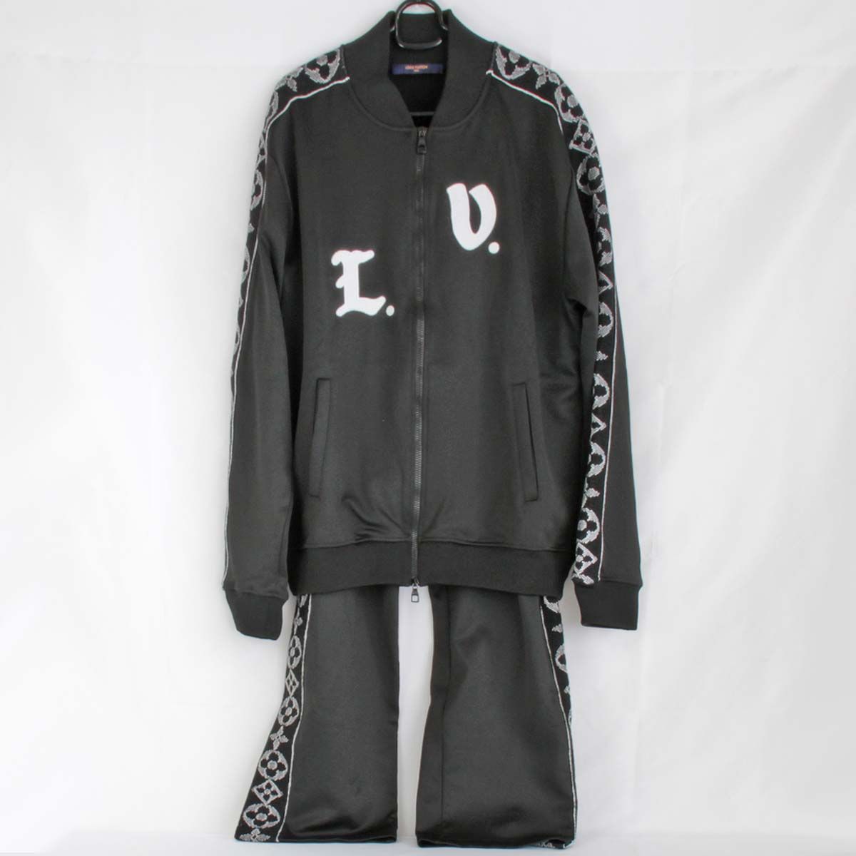 美品『USED』 ルイ・ヴィトン フラワーバンドトラック 上下セット 