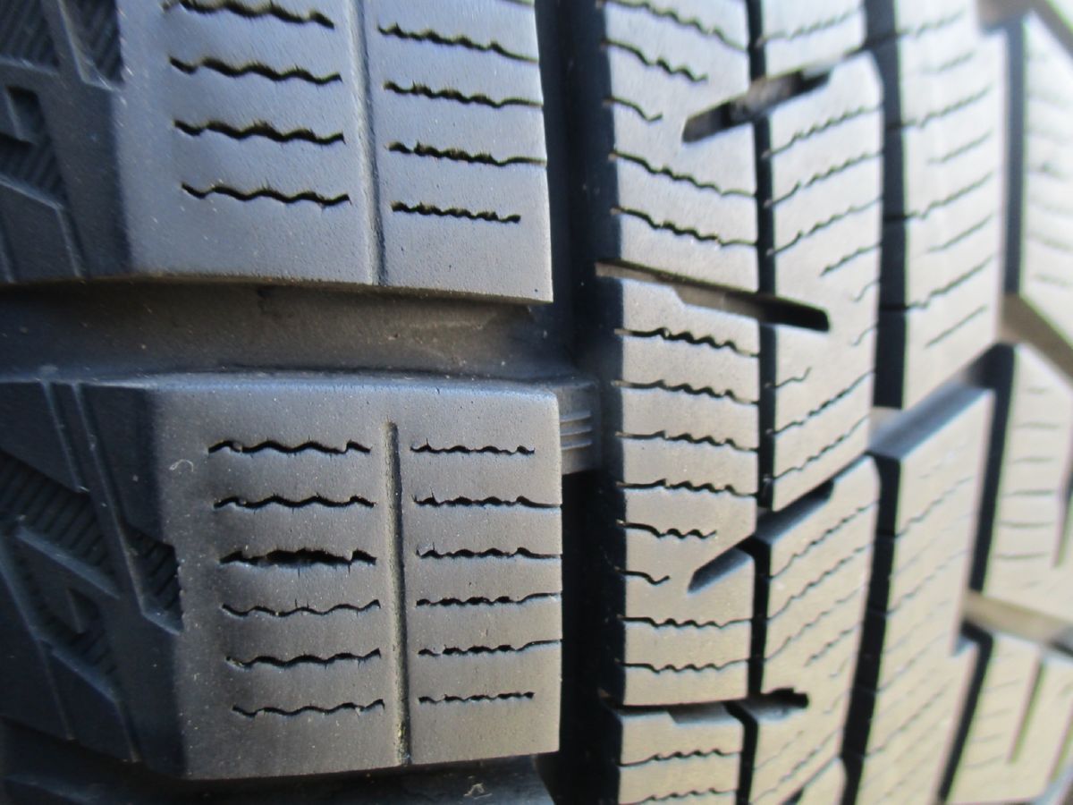 185/60R15 84Q ヨコハマ ICEGUARD iG60 スタッドレス 2022年製 4 185/60R15 84Q ヨコハマ ICEGUARD iG60 スタッドレス 2022年製 4
