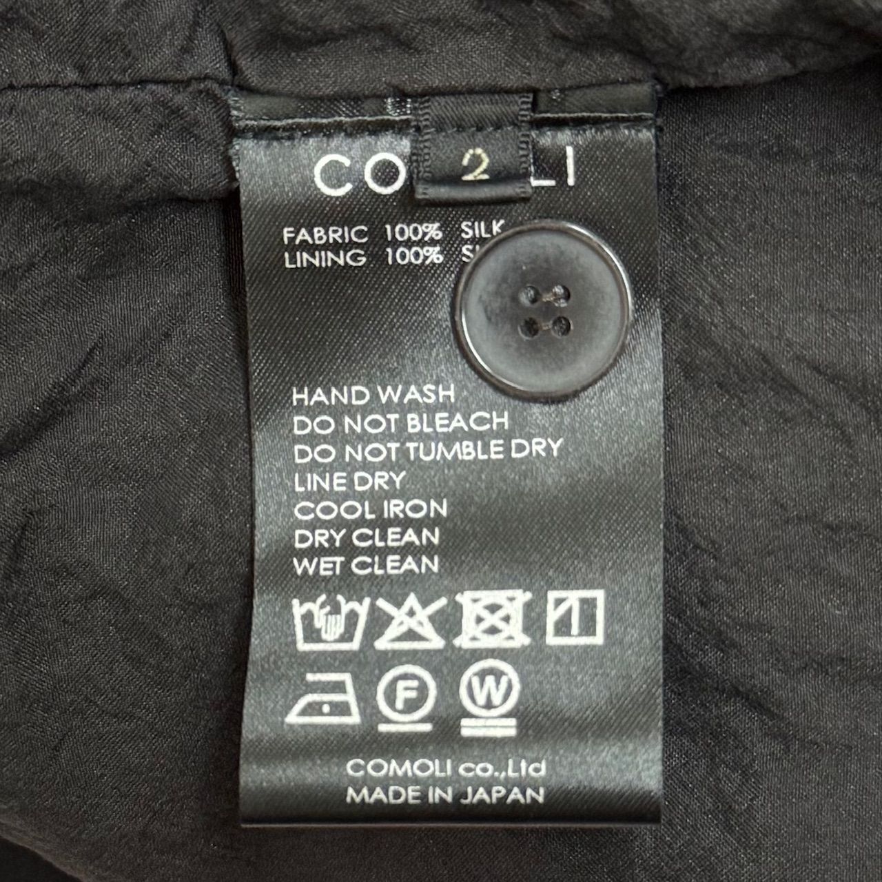 【最終値下げ】COMOLI シルク製品染ブルゾン　サイズ2 COMOLI ”シルク製品染ブルゾン” color : BLACK size : 1,2,3