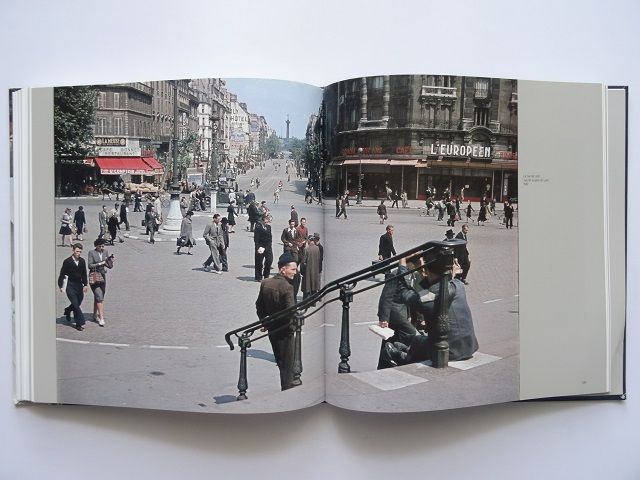 洋書◇占領下のパリ写真集 本 フランス 歴史 風景 景色 市民 - メルカリ