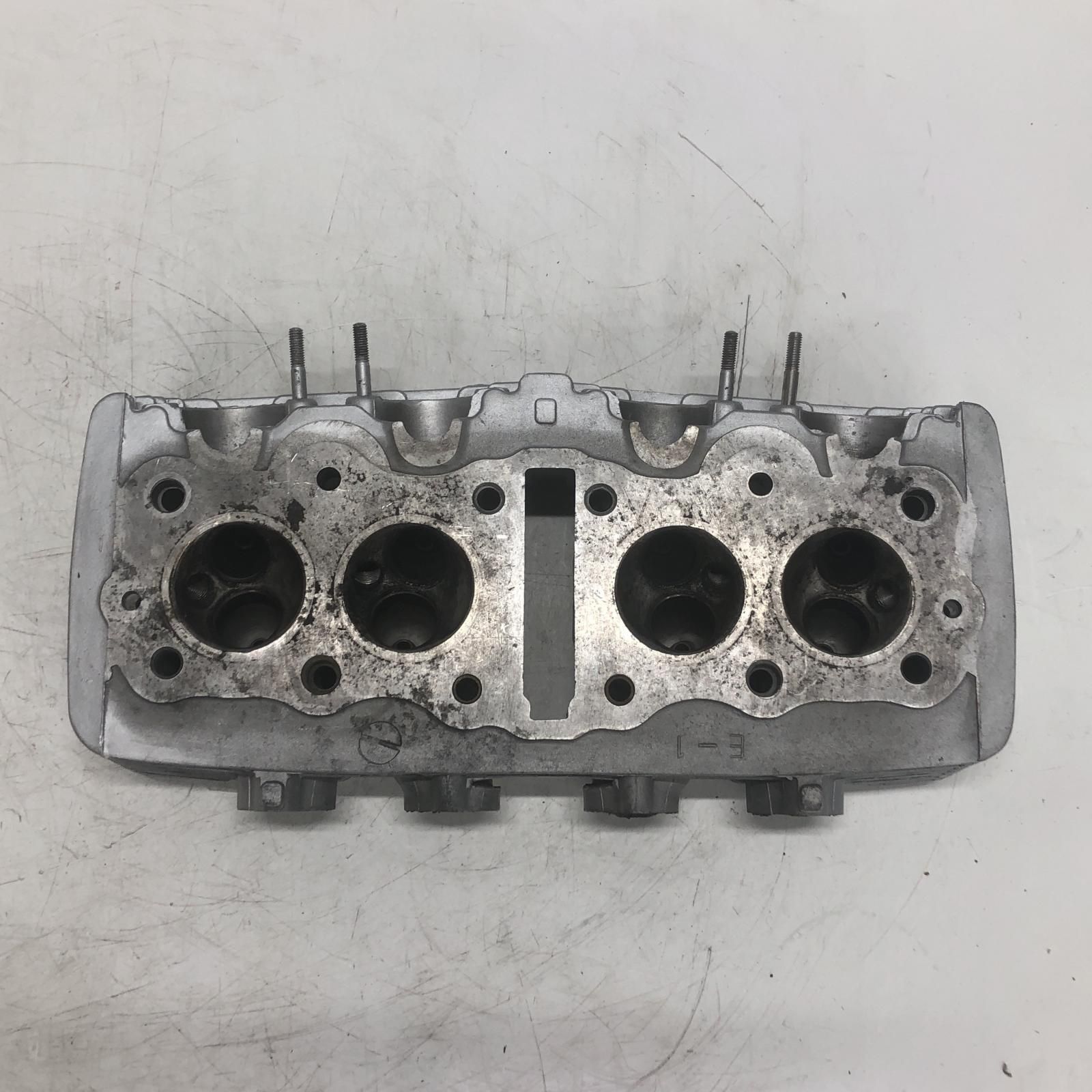 HONDA CB400FOUR シリンダーヘッド ホンダ