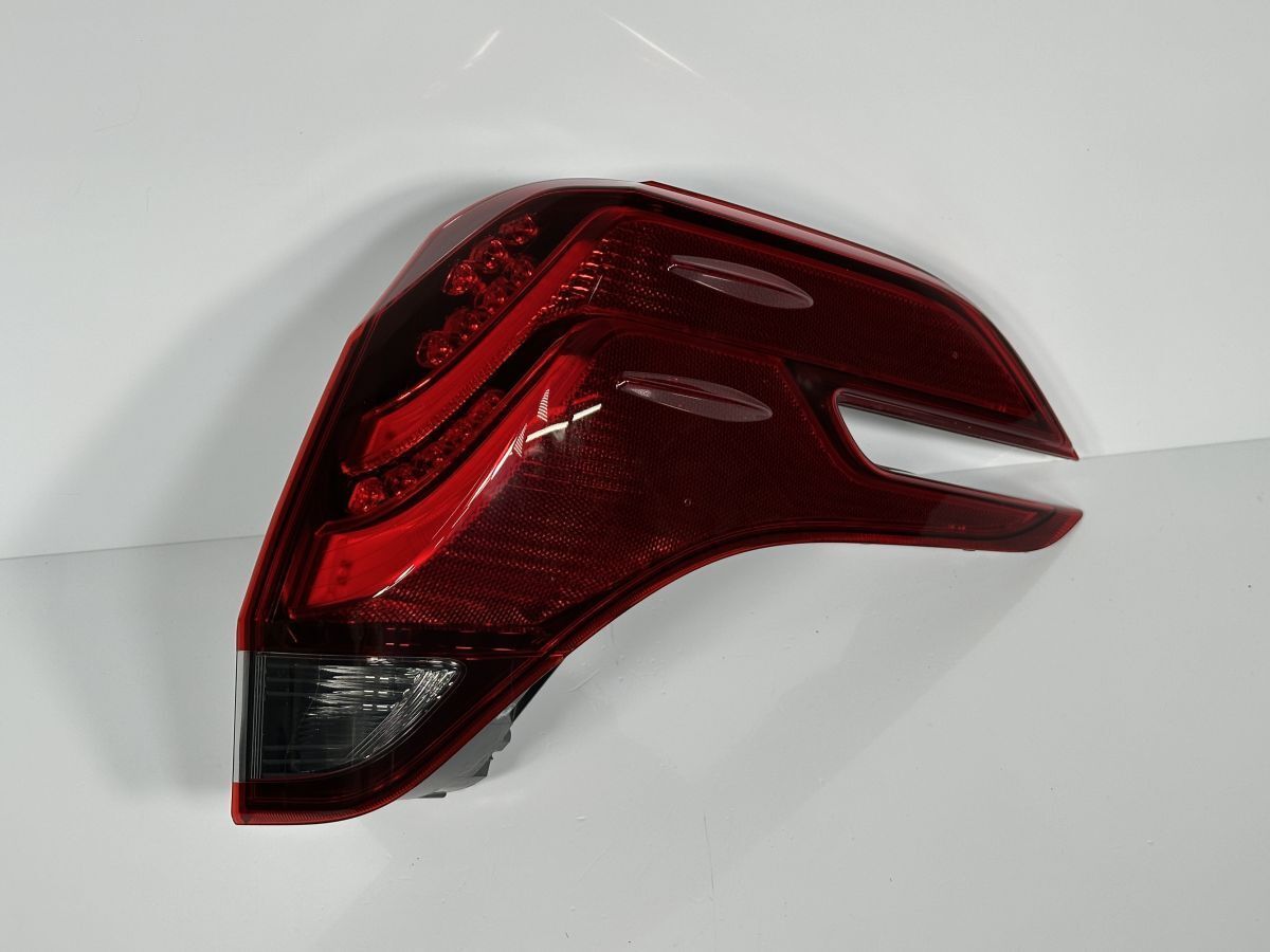 破損キズなし アルファード AGH30W GGH30W 前期 純正 右テールランプ 右テールライト RH LED エアロ用 81551-58130 58-68 3 管理31493
